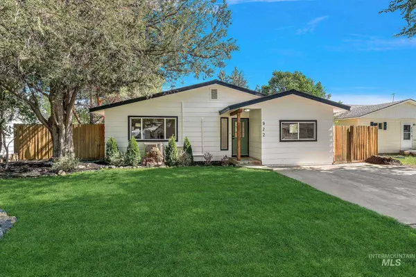 Emmett, ID 83617,922 S Commercial Ave