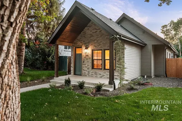 2206 N 20th, Boise, ID 83702-0833