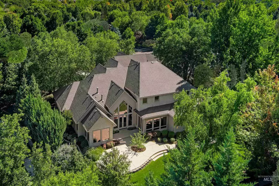 1633 S Water Leaf Avenue, Eagle, ID 83616