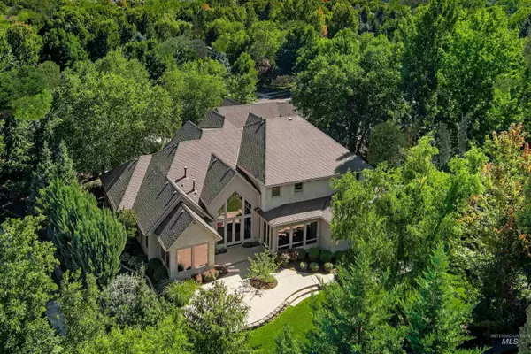 1633 S Water Leaf Avenue, Eagle, ID 83616