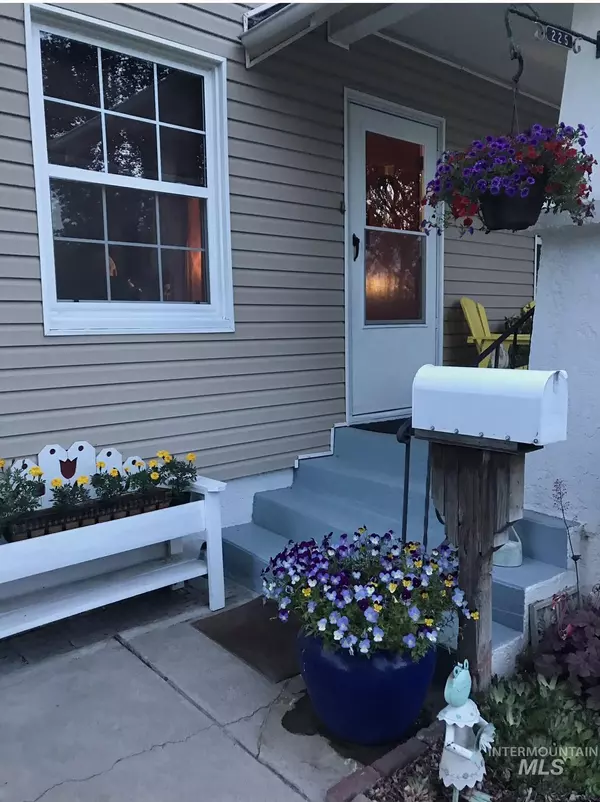 Buhl, ID 83316,225 8th Ave North