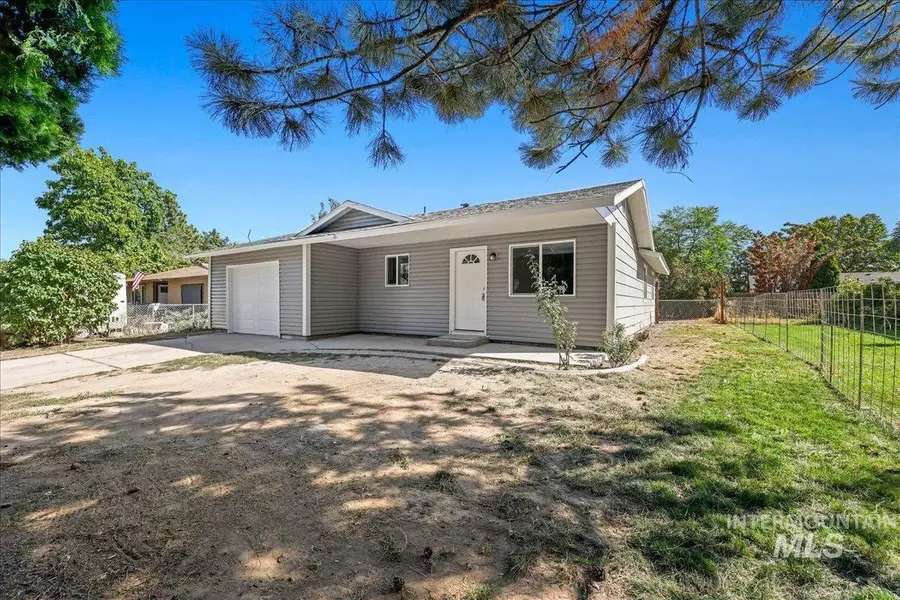 1218 N Plateau Ave, Caldwell, ID 83605