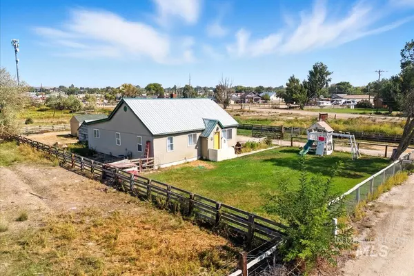 Parma, ID 83660,28024 Hexon Rd