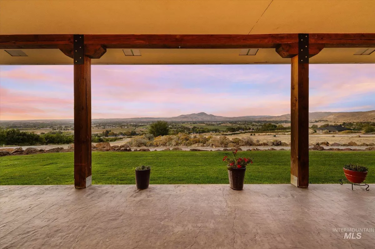 Emmett, ID 83617-5085,995 Hermosa St