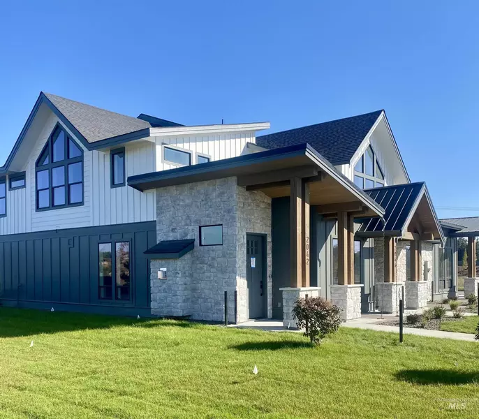 2042 W Freya Ct, Eagle, ID 83616