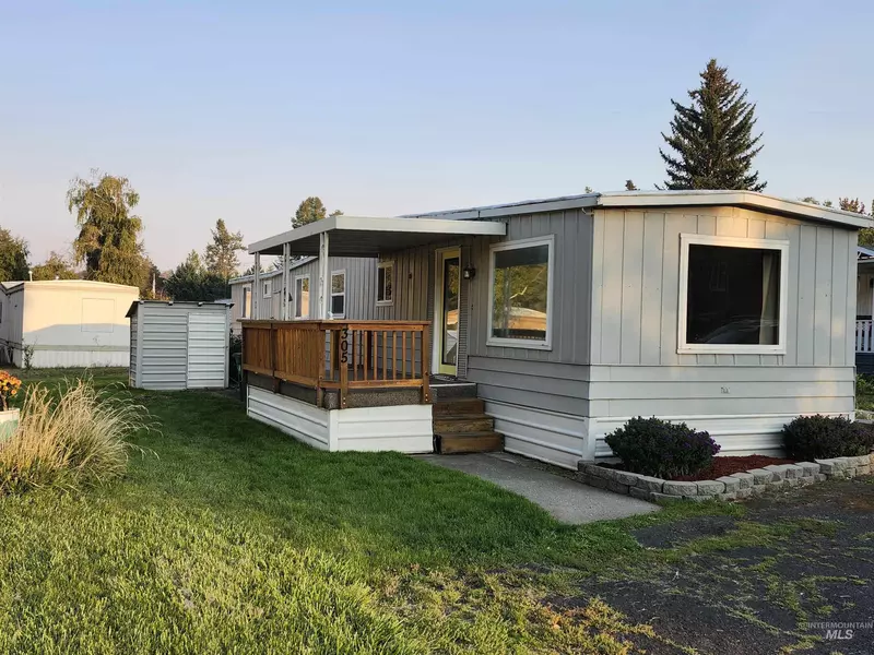 411 N Almon #305, Moscow, ID 83843