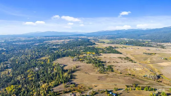 Mccall, ID 83638,13685 Farm To Market Rd