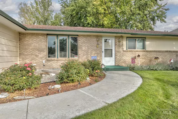 Nampa, ID 83686,2102 S Chicago St