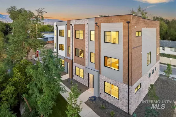 Boise, ID 83702,3255 W Moore Street