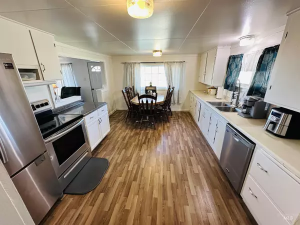 Vale, OR 97918,520 Honeysuckle Ln