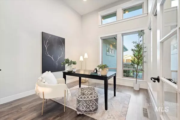 Boise, ID 83714,5340 W Parkridge Dr