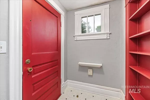 Boise, ID 83702,709 N 6th St