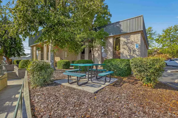 Clarkston, WA 99403,744 5th Street