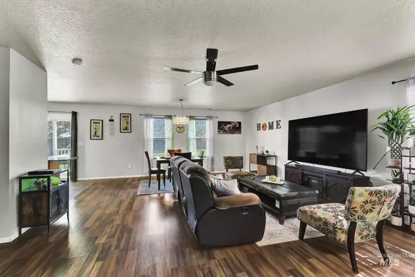 Boise, ID 83709,7374 S Cape View Way