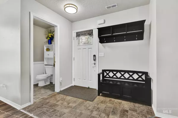 Boise, ID 83709,7374 S Cape View Way