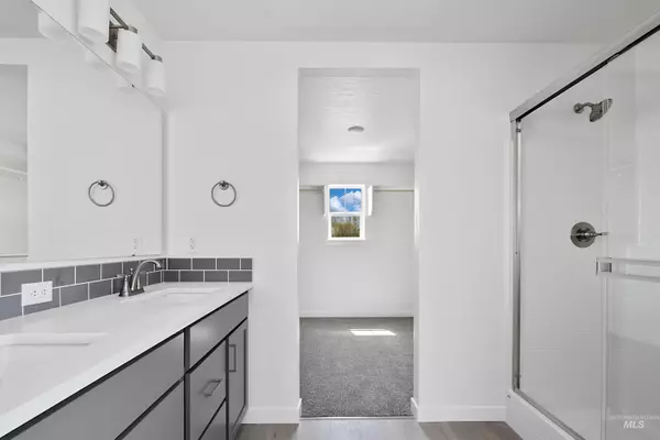 Caldwell, ID 83605,19317 Snowyside Way