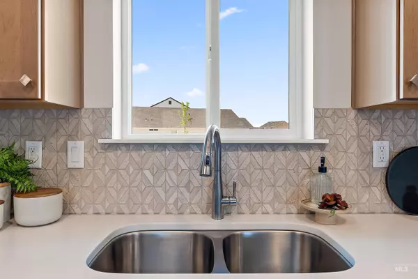 Nampa, ID 83687,10084 Longtail Drive