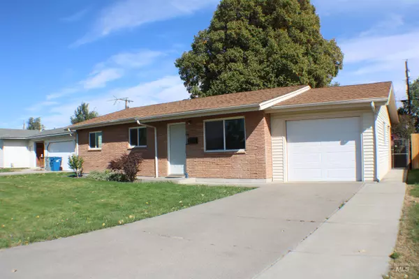 1280 N 3 E, Mountain Home, ID 83647