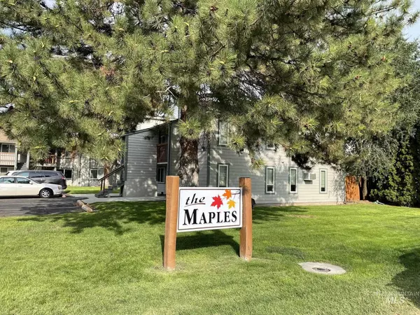 1017 S Maple, Nampa, ID 83686