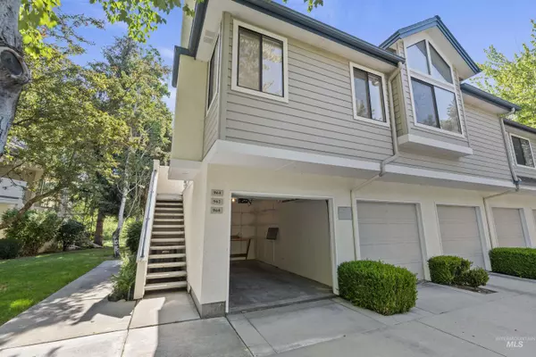 Boise, ID 83706-4098,964 E Riverpark Ln