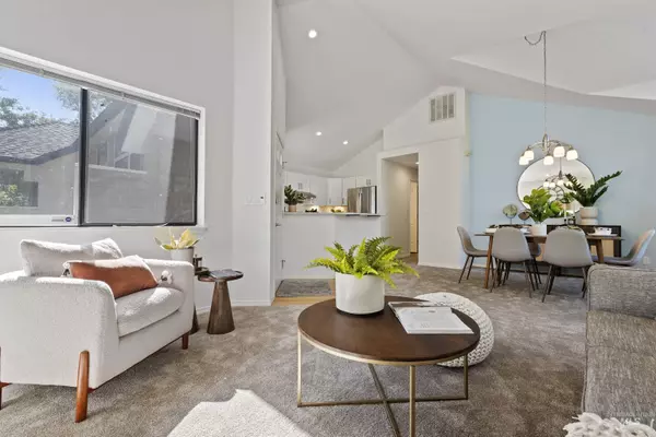 Boise, ID 83706-4098,964 E Riverpark Ln