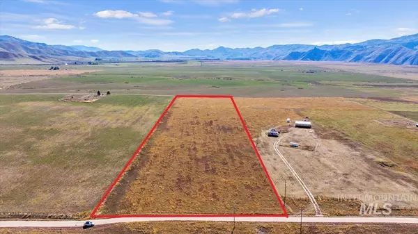 Prairie, ID 83647,245 W Morning Glory Ct