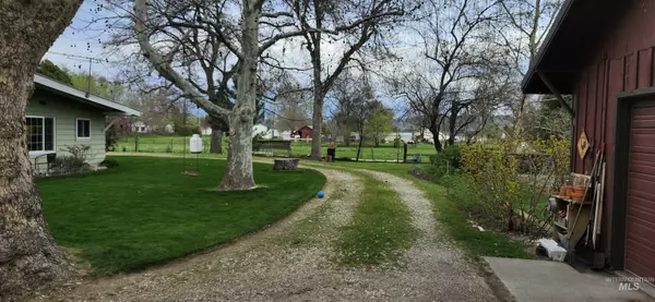 Emmett, ID 83617,687 W Idaho Blvd