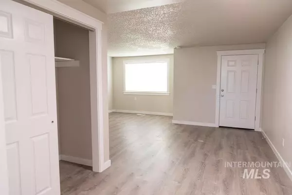 Ontario, OR 97914,1133 Fortner #6