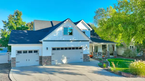 2560 W Tubac Ct,  Meridian,  ID 83646