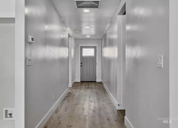 Parma, ID 83660,319 N 11th St