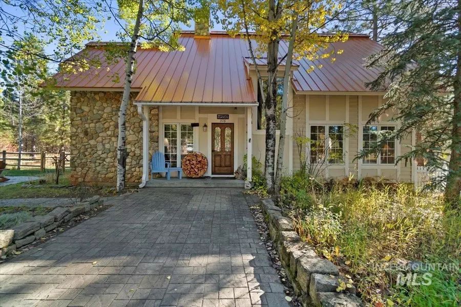 376 Stockton Ct., Mccall, ID 83638