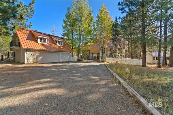 Mccall, ID 83638,376 Stockton Ct.