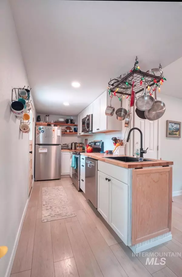 Boise, ID 83703-5761,1067 N Clithero