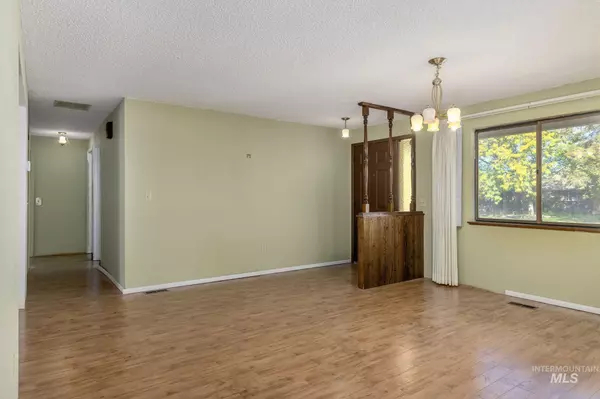 Nampa, ID 83686,2117 E Massachusetts Ave