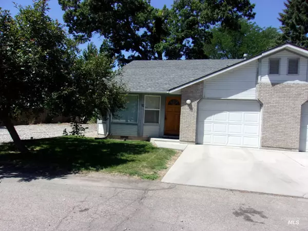 804 E Main St #10, Emmett, ID 83617