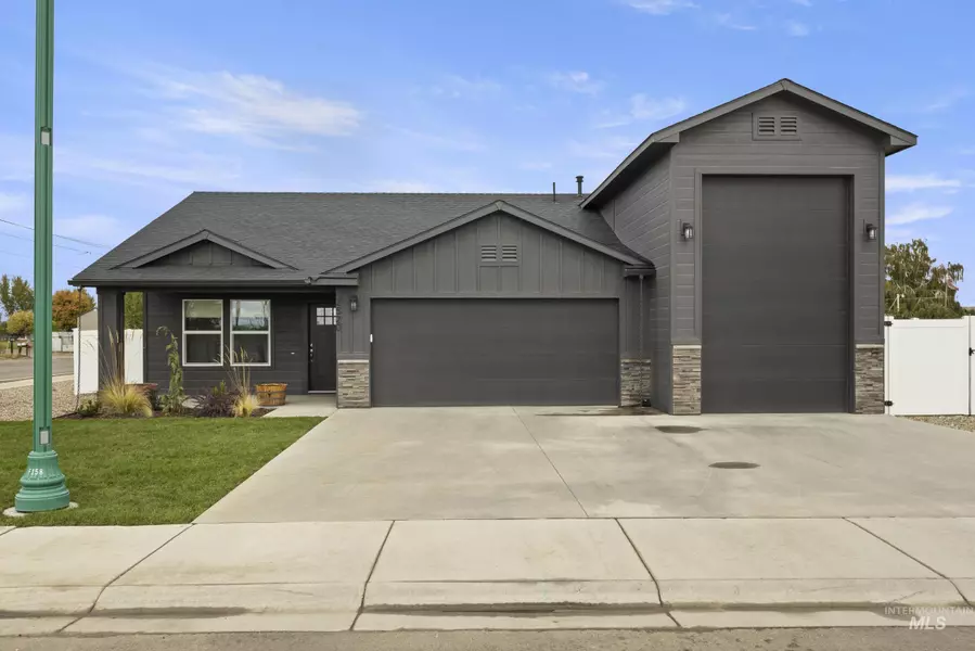 2520 Day Dr, Fruitland, ID 83619
