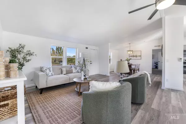 Filer, ID 83328,3862 N 2445 E