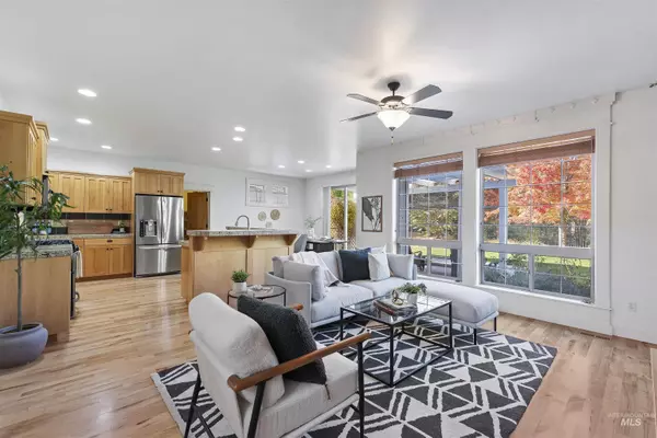 Boise, ID 83714,12087 Humphrey's