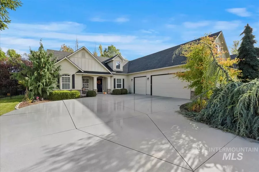 444 S Middle Creek Dr, Nampa, ID 83686