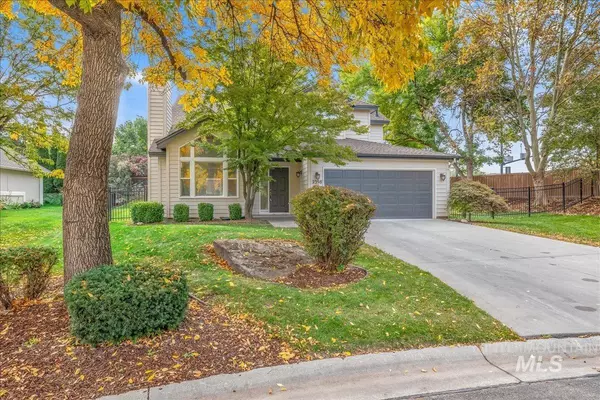 2398 E Gossamer Ln, Boise, ID 83706