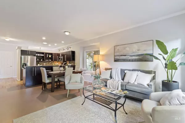 Boise, ID 83703,2416 N Birchgrove Lane