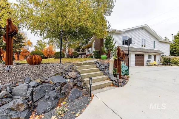 Moscow, ID 83843,1236 Tamarack Dr.