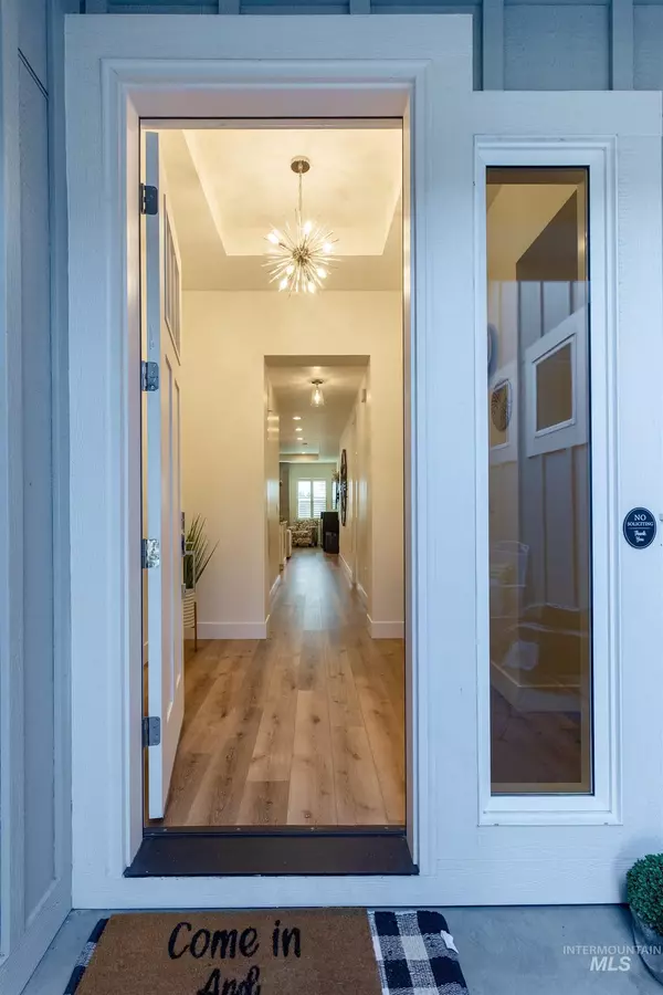 Meridian, ID 83642,5826 S Cubola Way