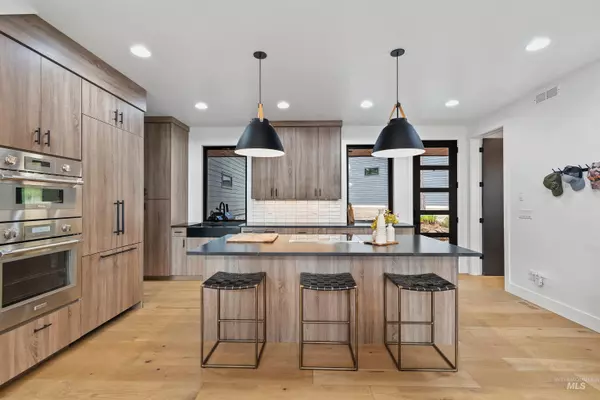 Mccall, ID 83638,13322 Vili Rd