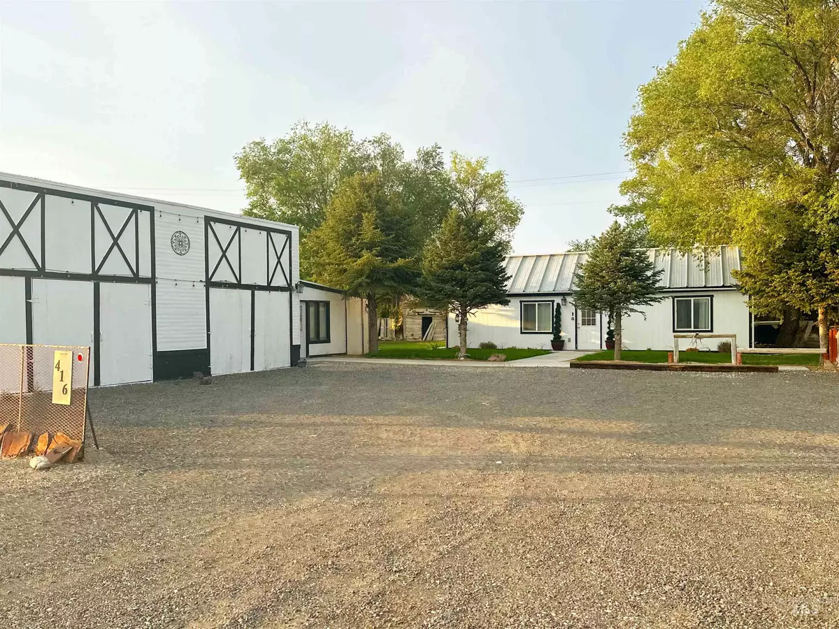 Bliss, ID 83314,416 W Us Highway 30