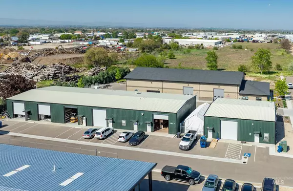 Nampa, ID 83687,3605 & 3617 E Comstock