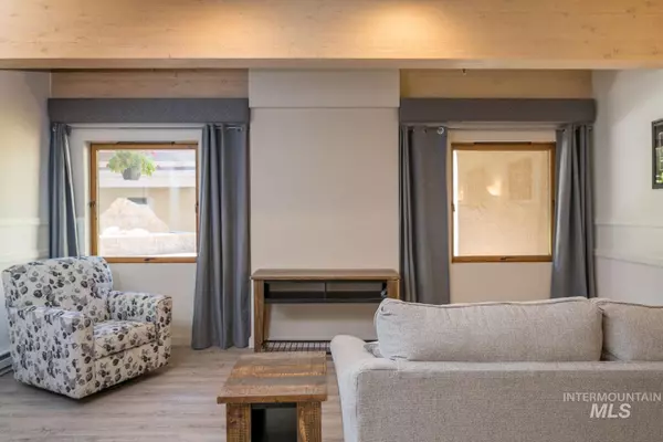 Ketchum, ID 83340,351 S 2nd Ave.