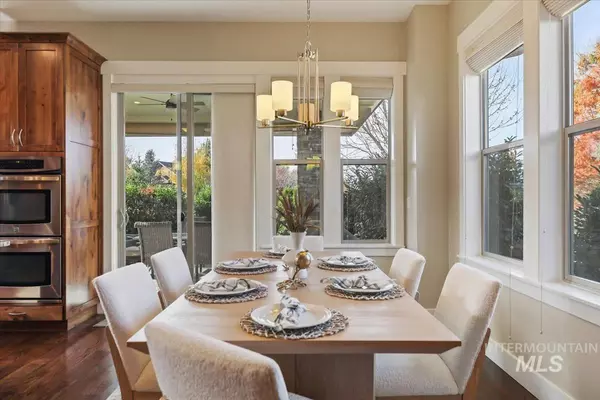 Eagle, ID 83616,484 W W Oakhampton Dr