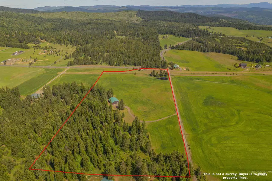 166 Silver Ln, Lenore, ID 83541