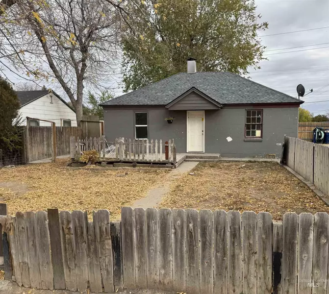 304 Van Buren St, Twin Falls, ID 83301-4763
